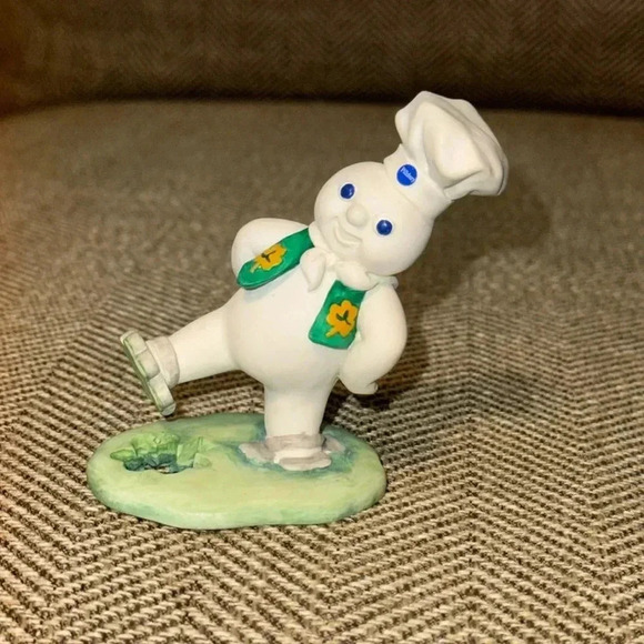 VTG 1997 Danbury Mint/Pillsbury Doughboy
Collection Ceramic Figurine MARCH - Picture 2 of 6